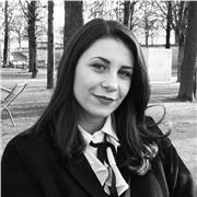 Titulaire de deux Masters 2 de l’Université d’Assas (Justice et droit du procès et Propriété littéraire, artistique et industrielle), je prépare actuellement le concours de l’ENM avec la classe préparatoire de Sciences Po. Je donne des cours de droit civi